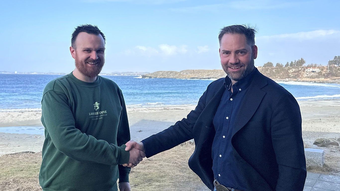 Birger Kvia Hobberstad og Anders Sigstad ser frem til å ta i mot bygdeungdommen til landsstevne i juli