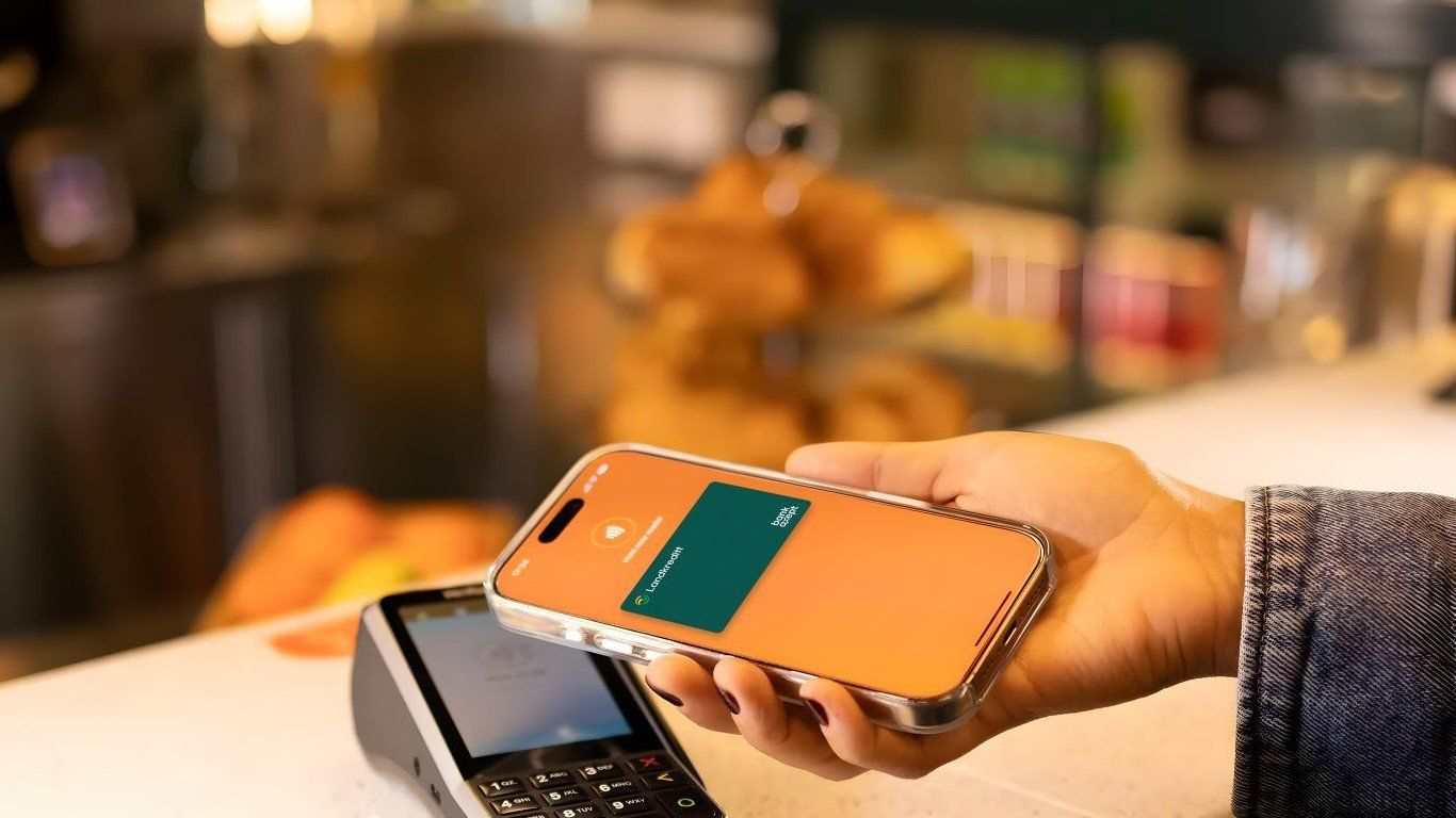 Nå kan du bruke telefonen som bankkort. Foto: Vipps