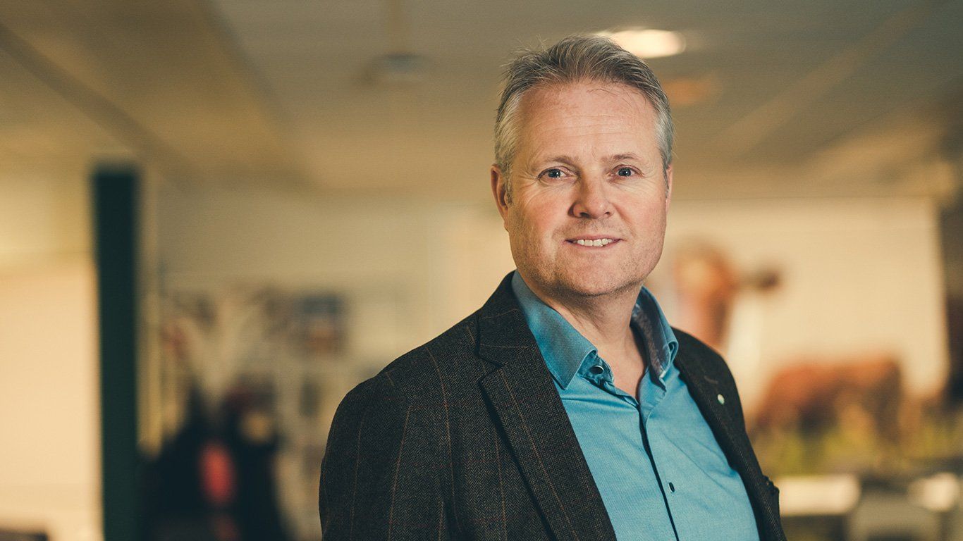 Styreleder Hans Edvard Torp oppfordrer medlemmene til å engasjere seg i valget (foto: Bård Gundersen)