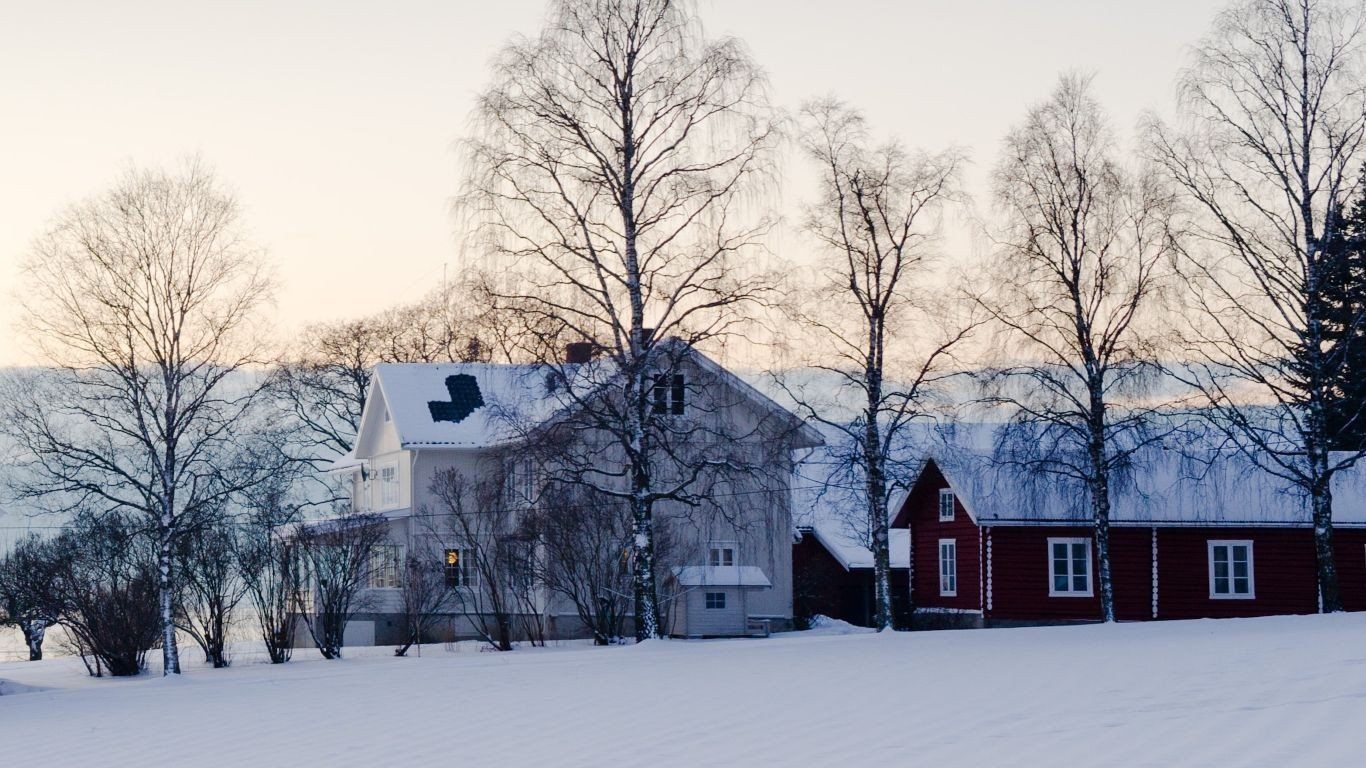 Hus med snø