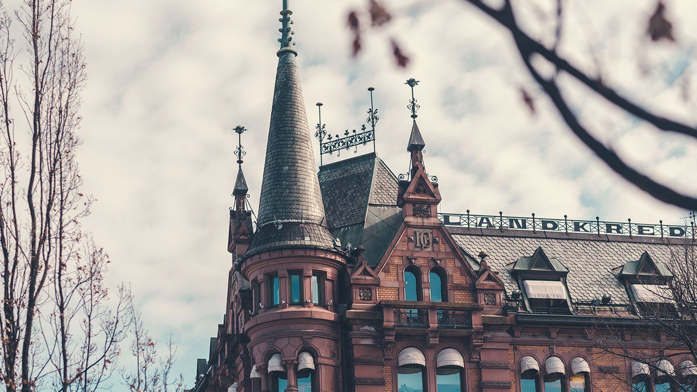 Bilde av bygård på Karl Johan, Landkredittgården