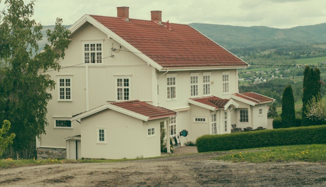 Våningshuset på en gård. 